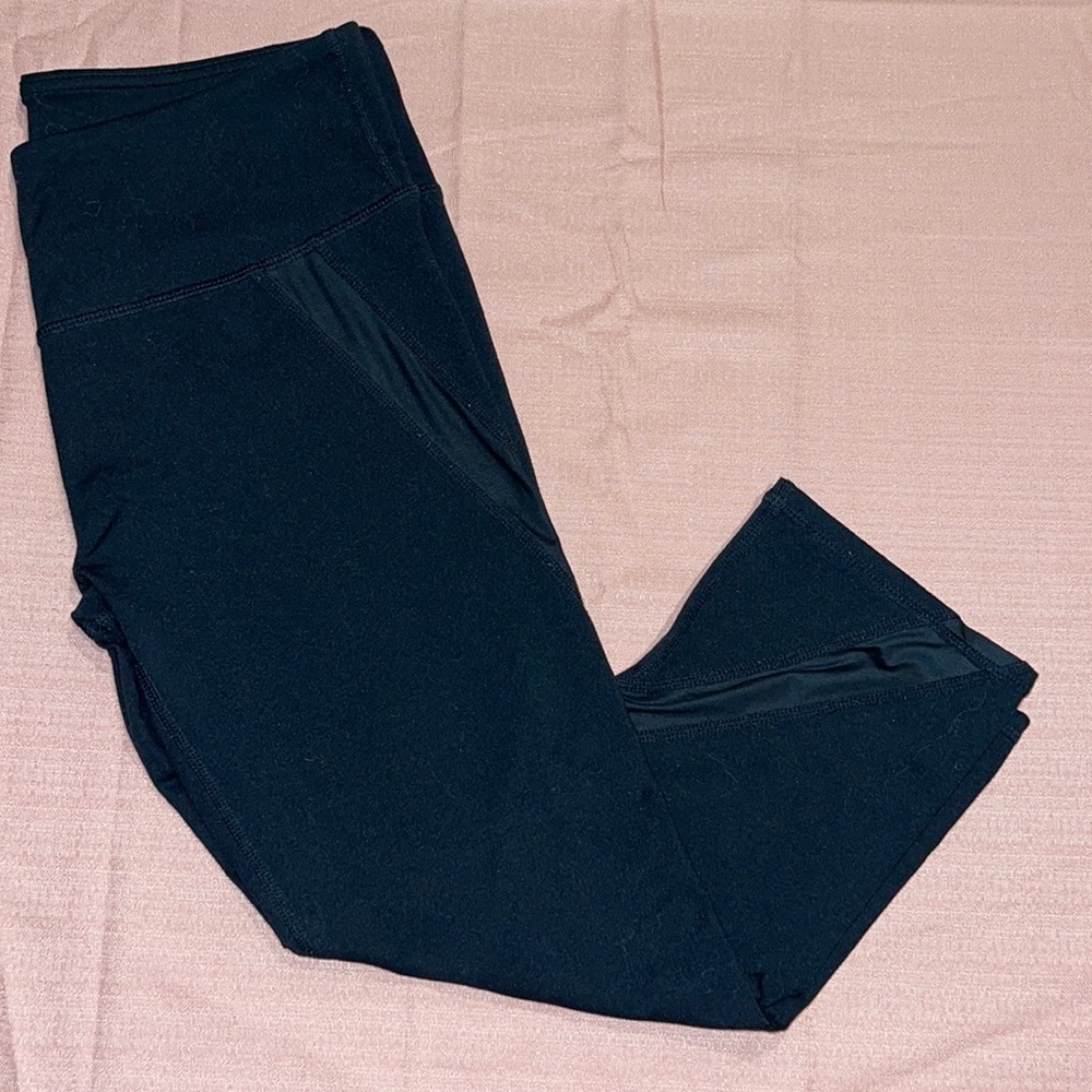 Fabletics back Cropped leggings